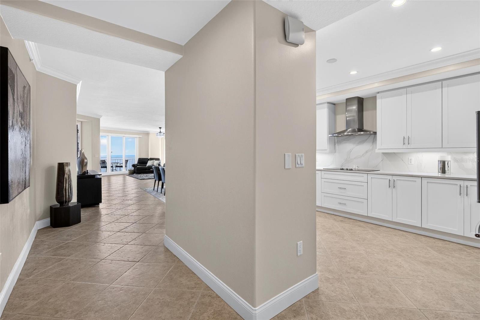 2515 S Atlantic Ave #506 Property Photo 16