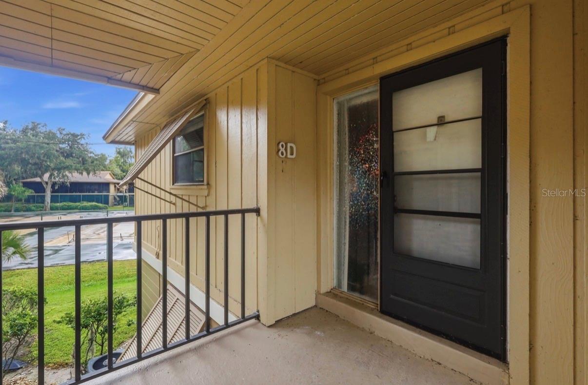 130 Jasmine Woods Ct #8d Property Photo 2