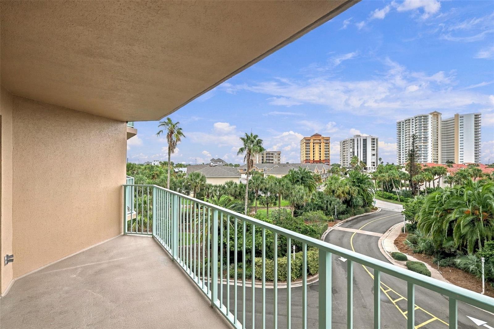 4 Oceans West Blvd #402a Property Photo 3
