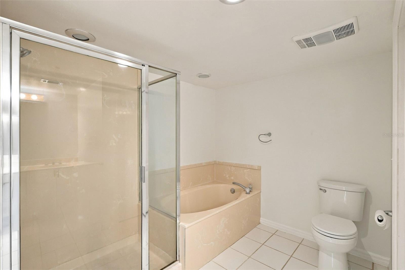 4 Oceans West Blvd #402a Property Photo 22