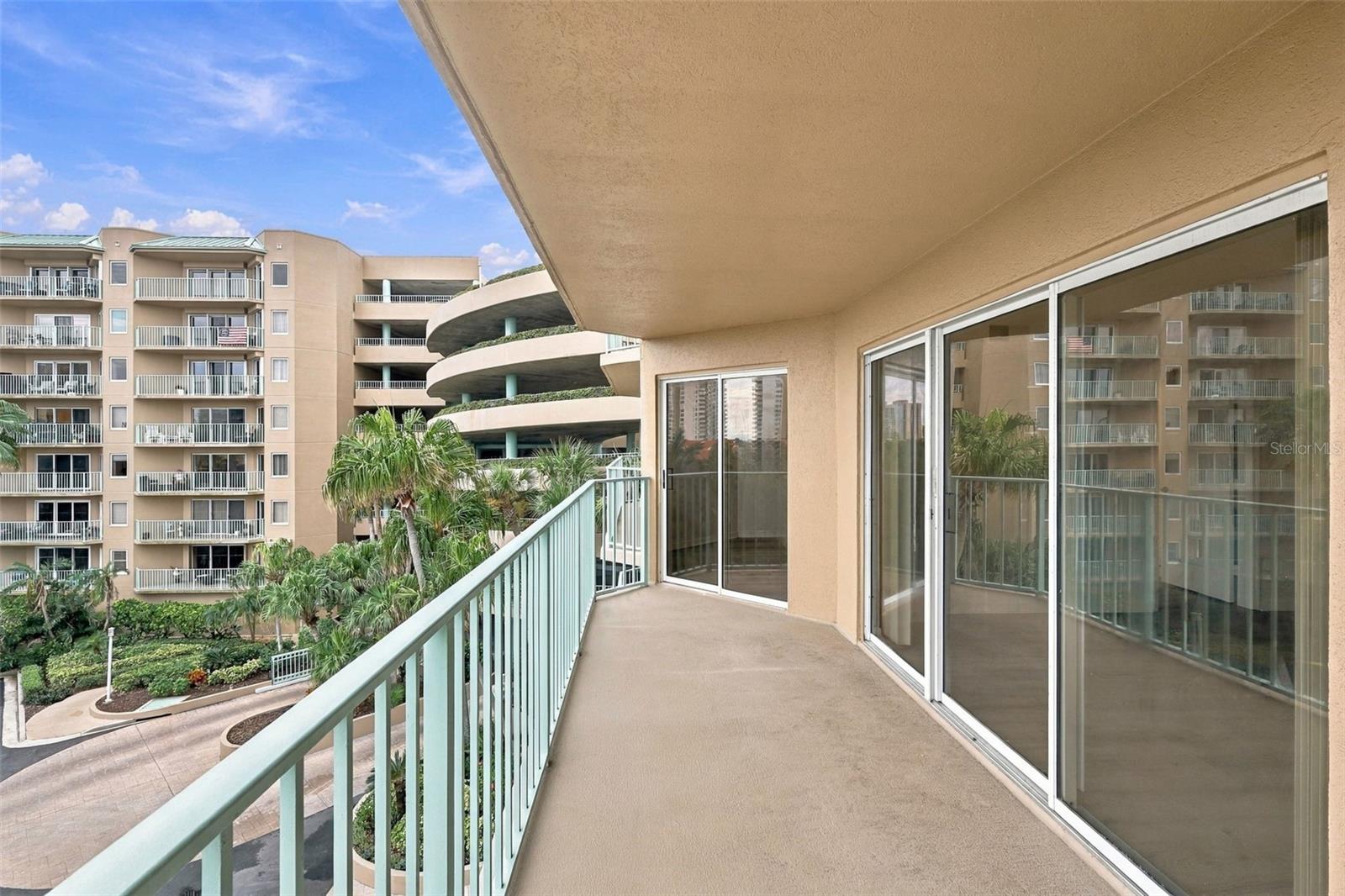 4 Oceans West Blvd #402a Property Photo 30