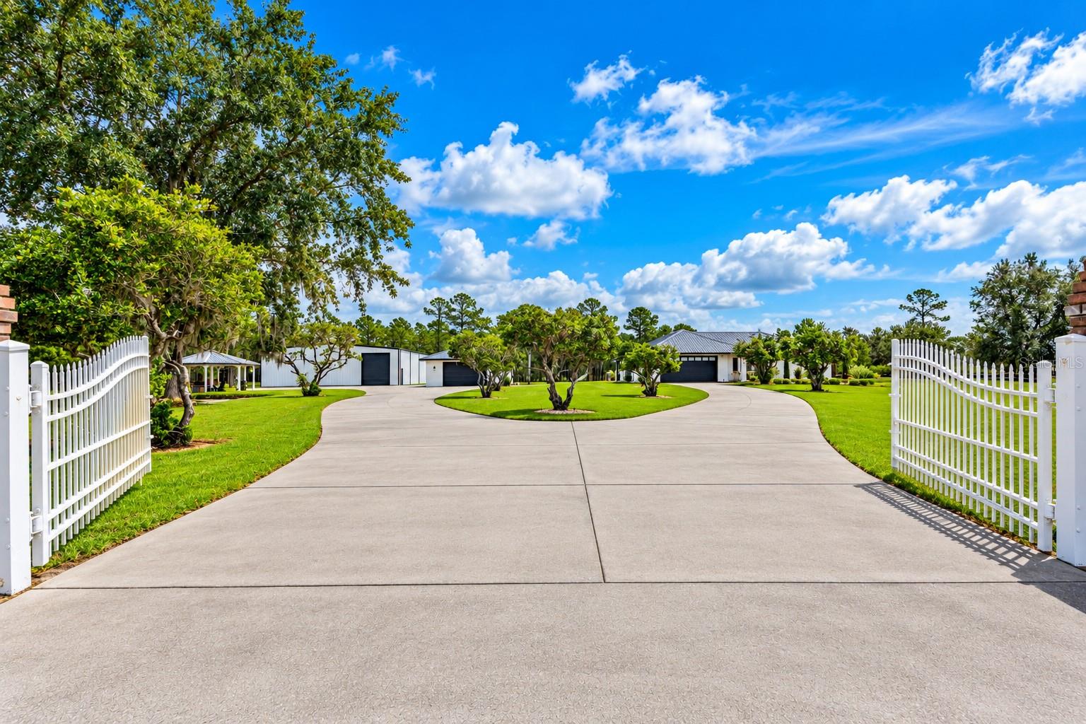 4160 Saddle Club Dr Property Photo 12