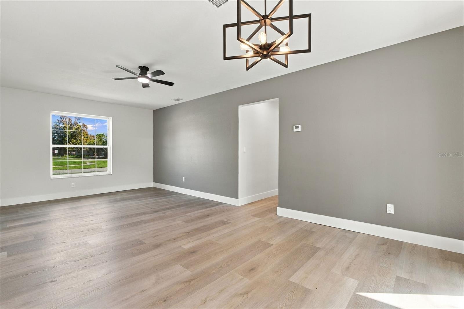 1321 Fountainhead Dr Property Photo 6