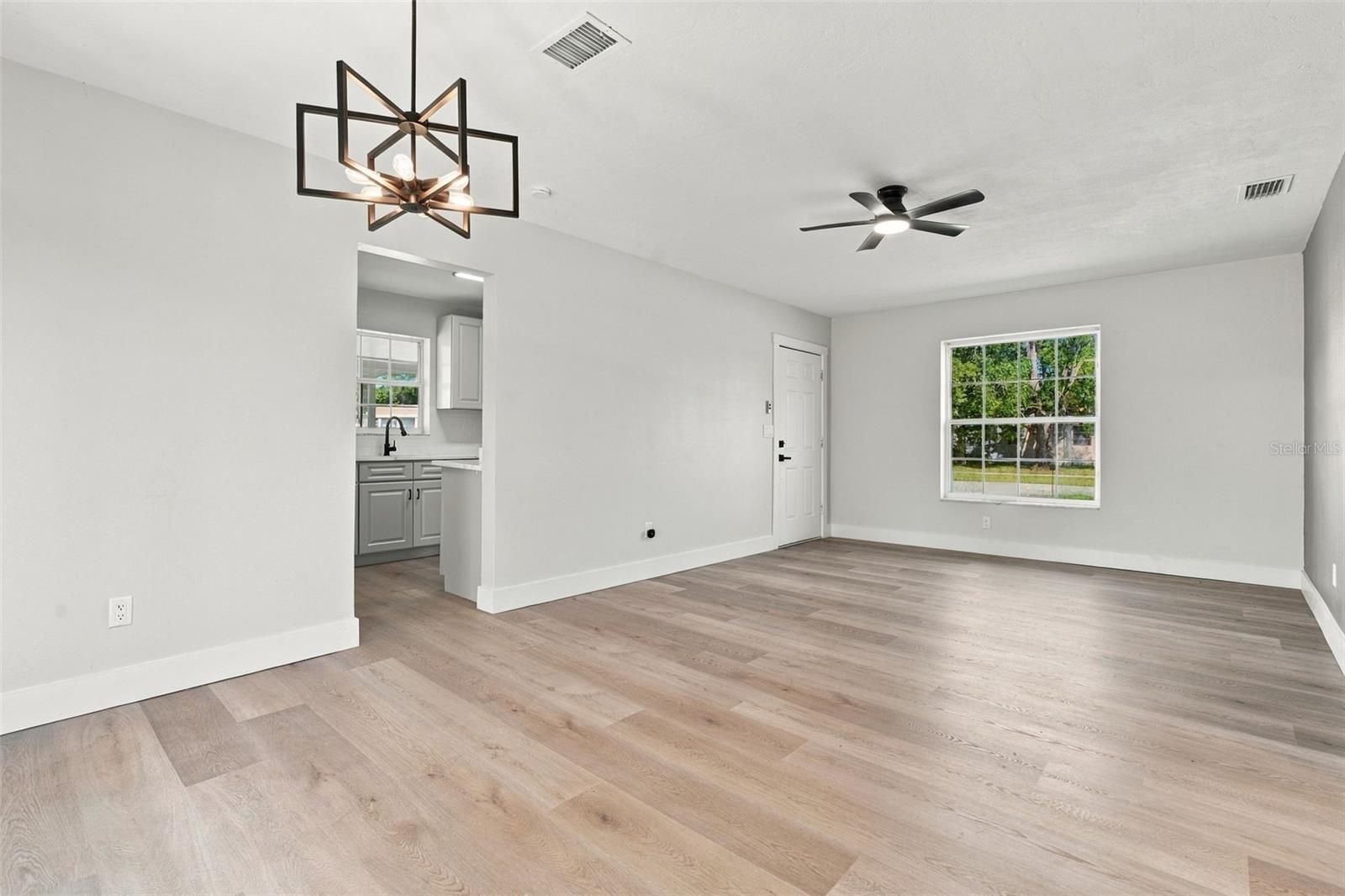 1321 Fountainhead Dr Property Photo 7