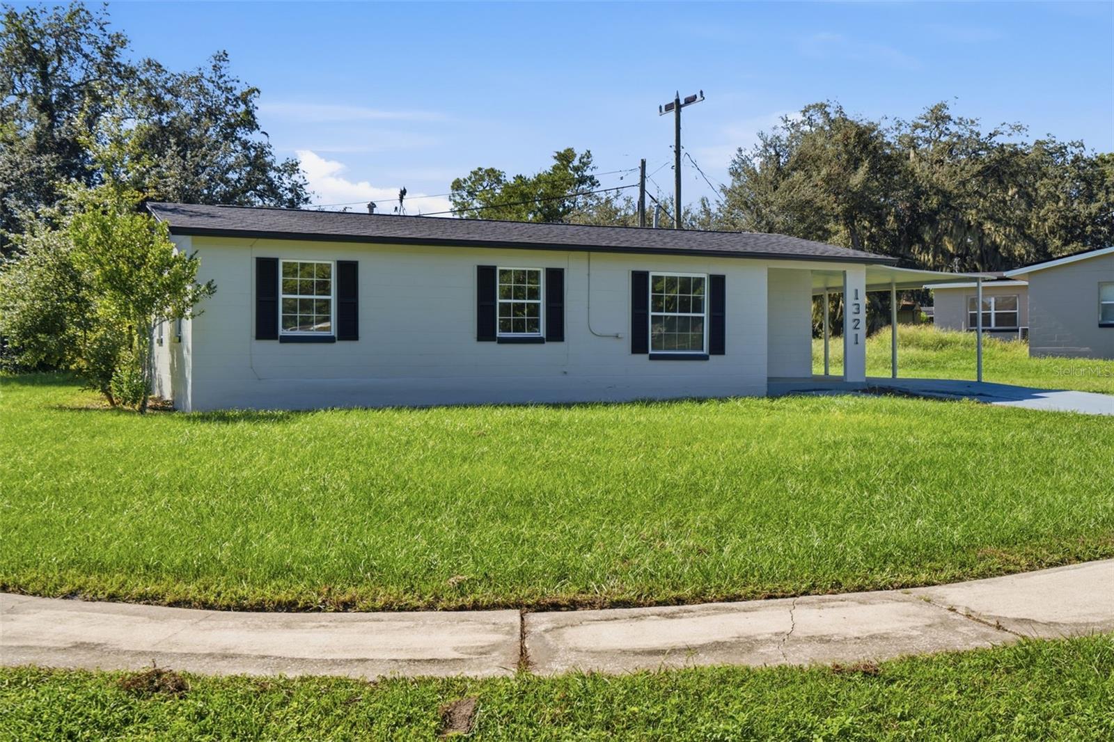 1321 Fountainhead Dr Property Photo 25