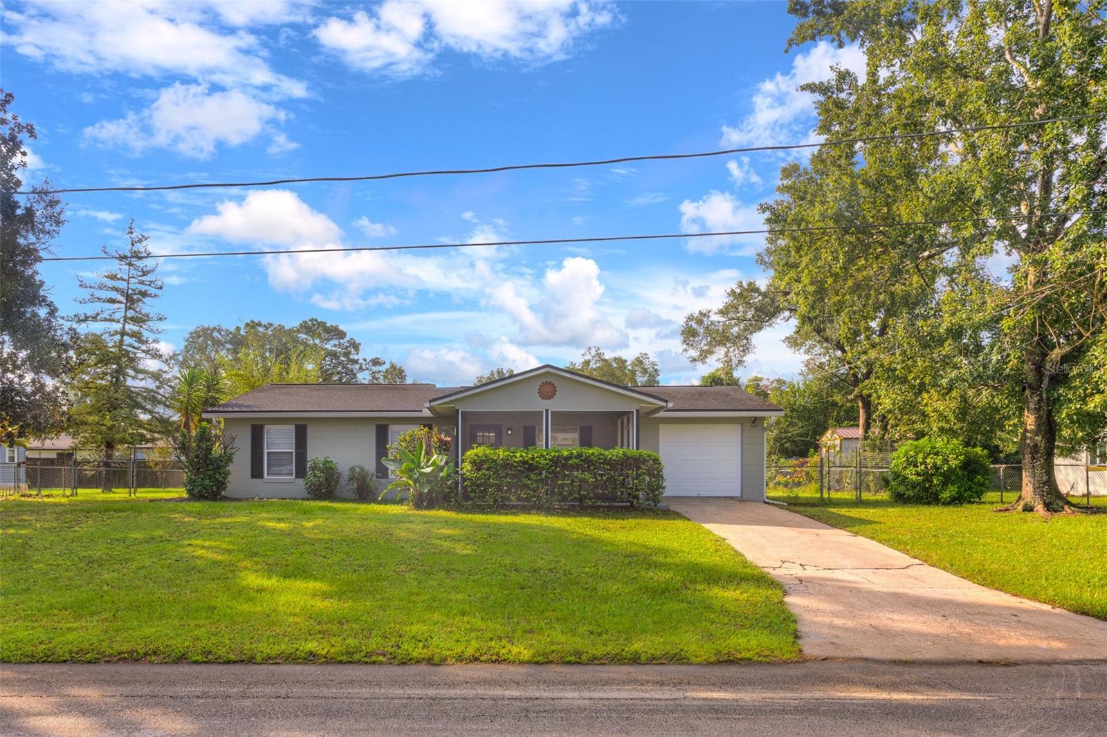 569 SIDNEY DR Property Photo 1