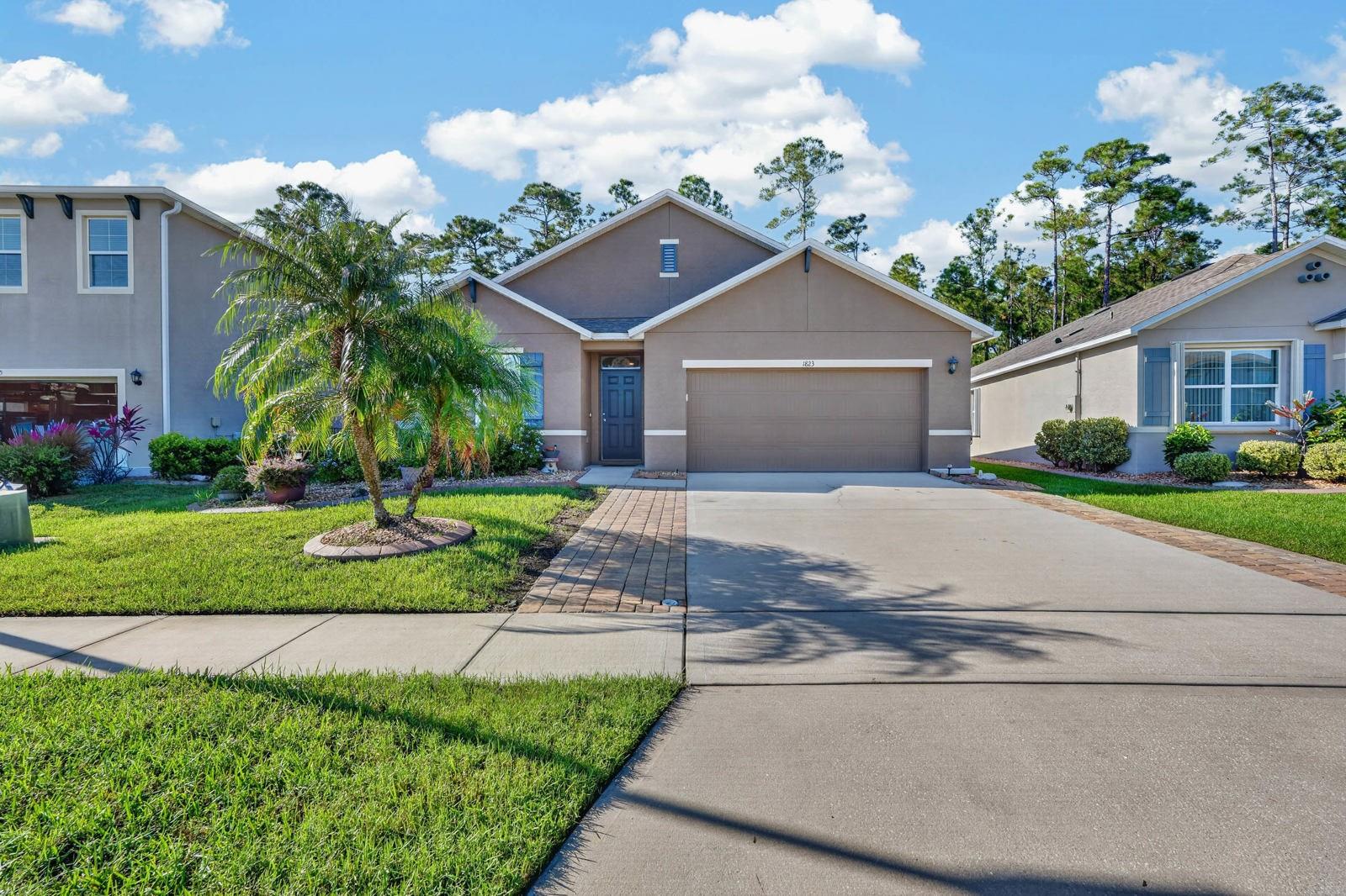 1823 Palmetto Scrub Cir Property Photo 1
