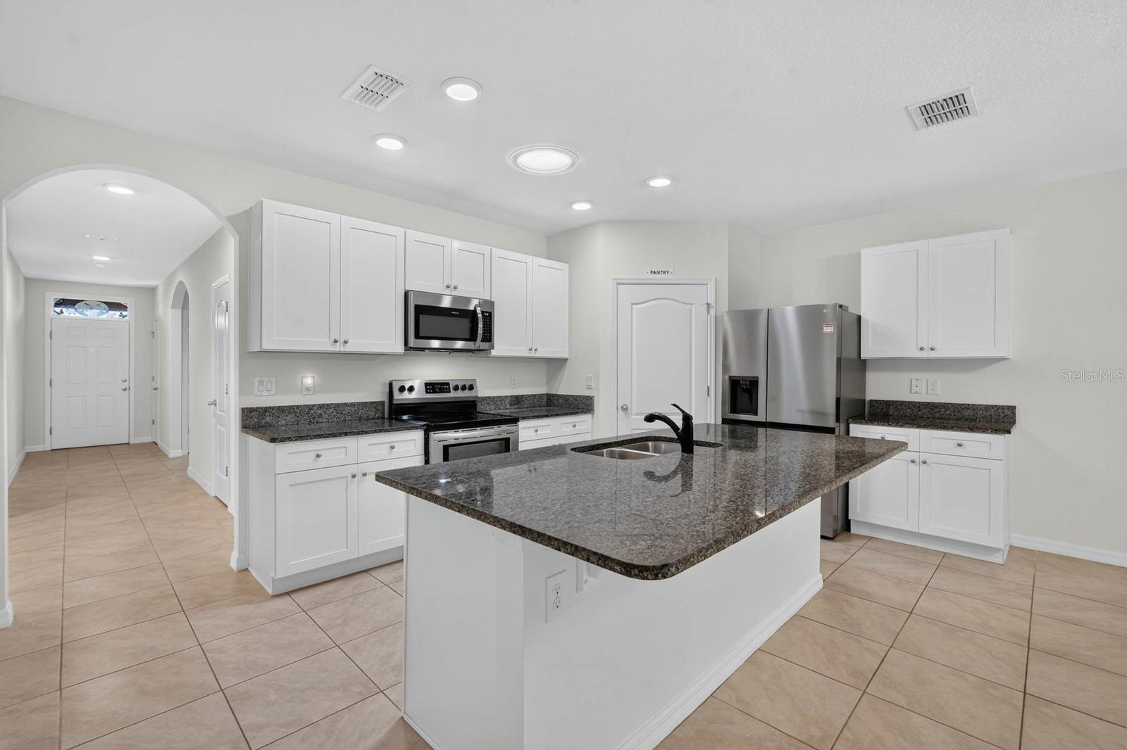 1823 Palmetto Scrub Cir Property Photo 2