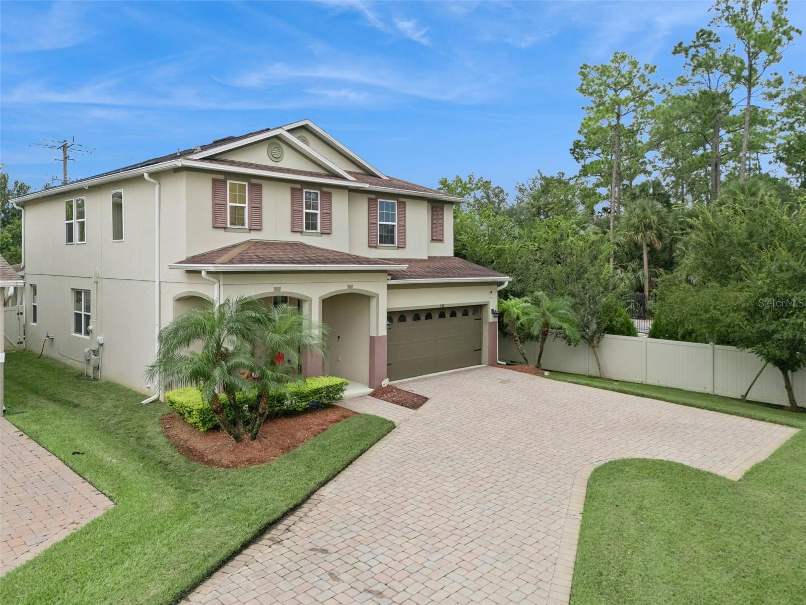 536 Bottlebrush Loop Property Photo 1