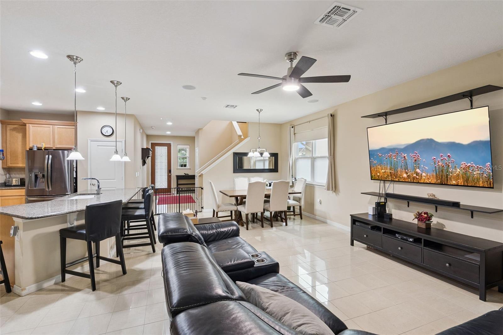 536 Bottlebrush Loop Property Photo 6