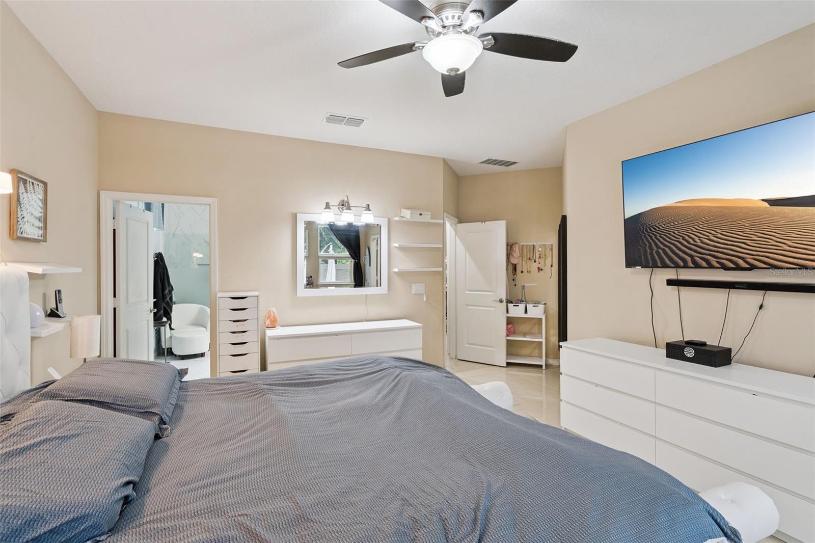 536 Bottlebrush Loop Property Photo 16