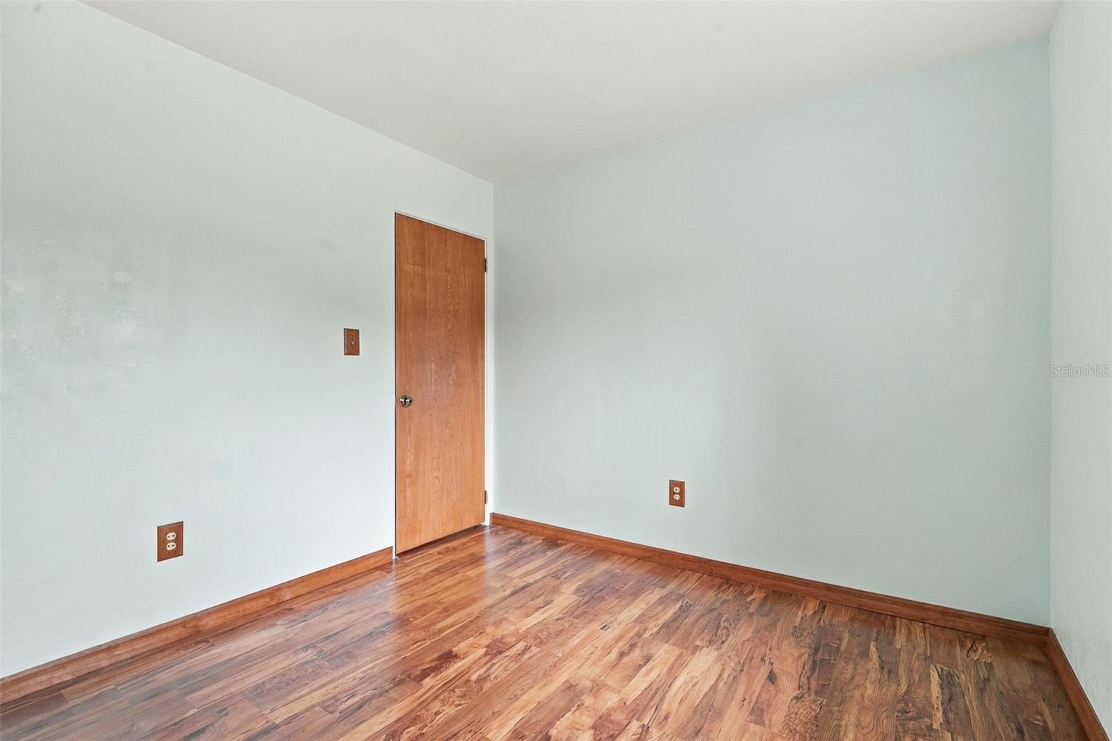 480 W New York Ave Property Photo 20