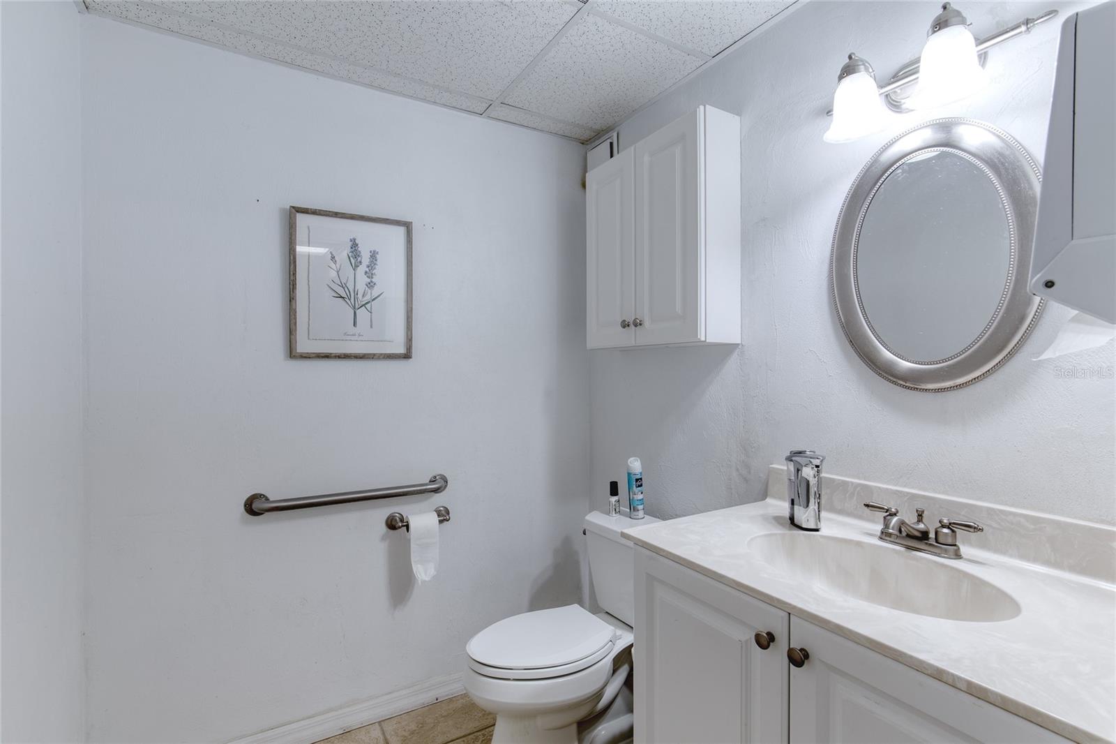 4 & 6 Aviator Way Property Photo 19