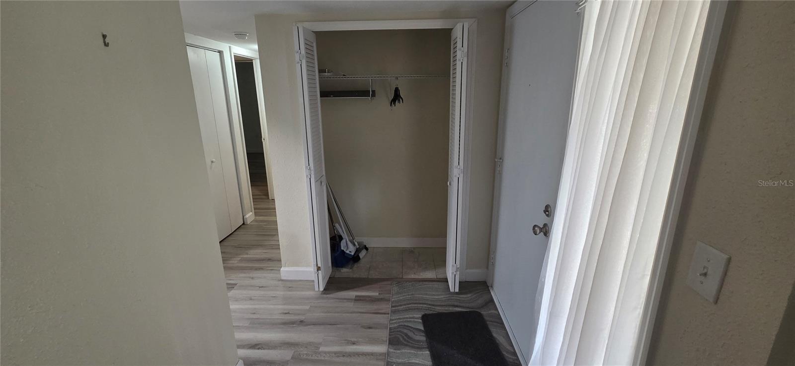 100 Sweetgum Woods Ct #14c Property Photo 2