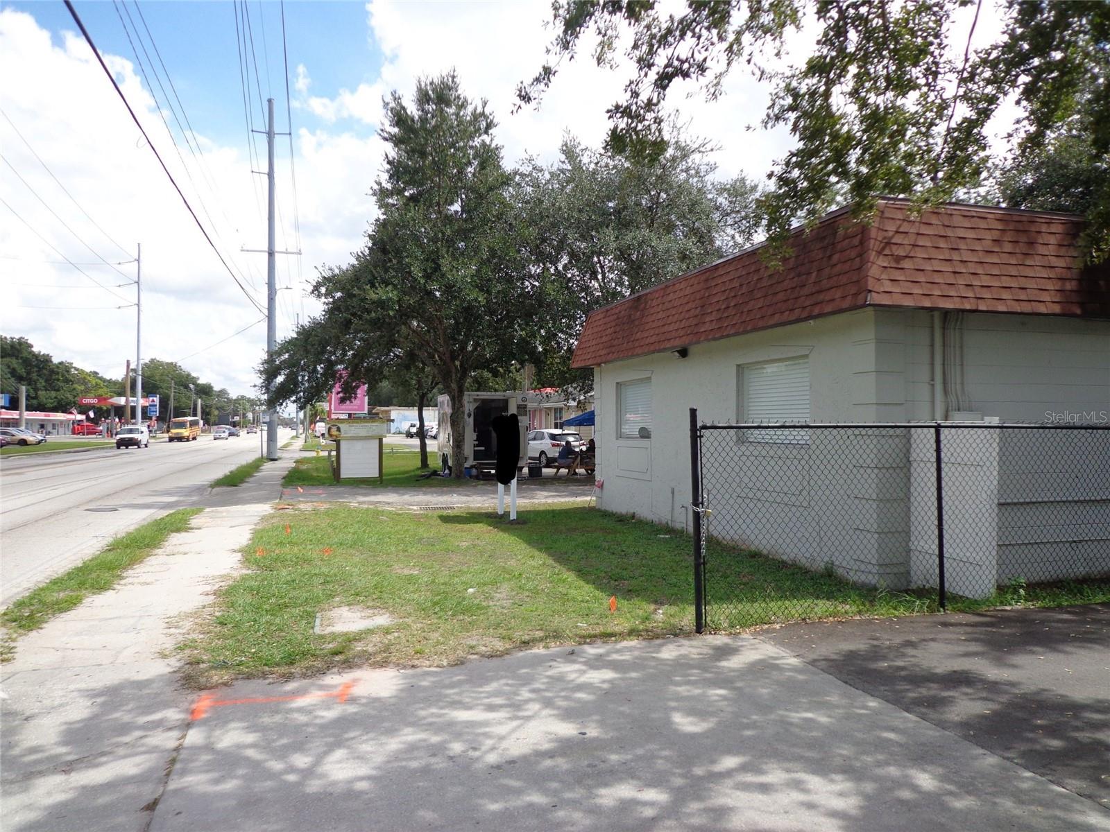 1904 W Waters Ave Property Photo 3