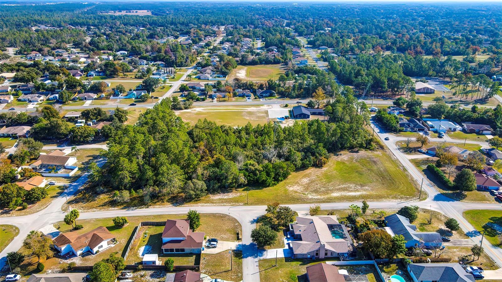 6001 Deltona Blvd Property Photo 14