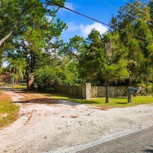 16703 Livingston Avenue Property Photo 20