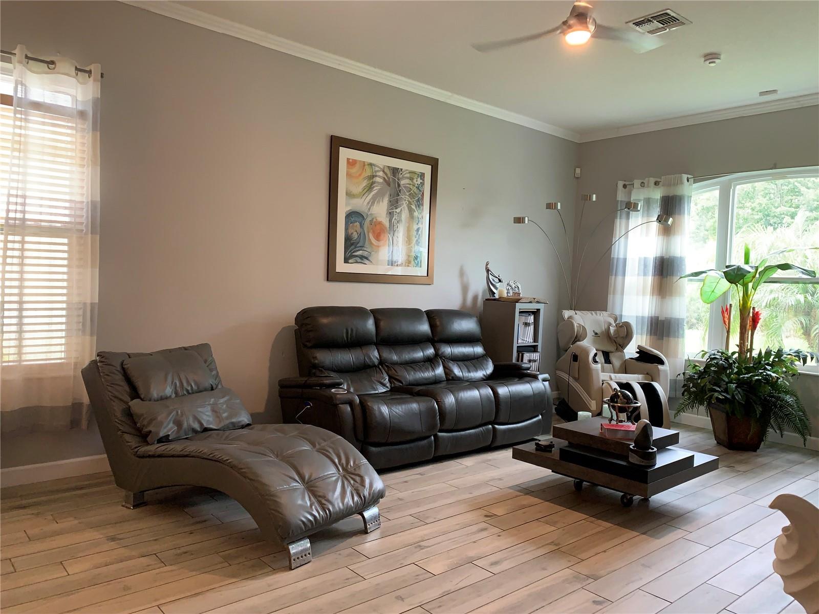 2550 Gailwood Drive Property Photo 12