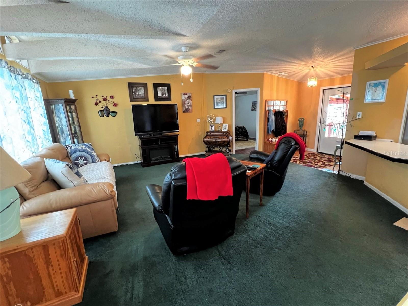 7412 Sky Dr Property Photo 4