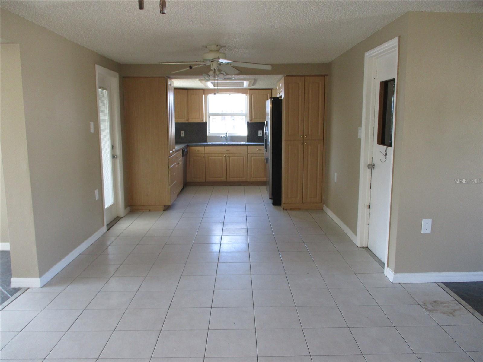 7410 Mayfield Dr Property Photo 4