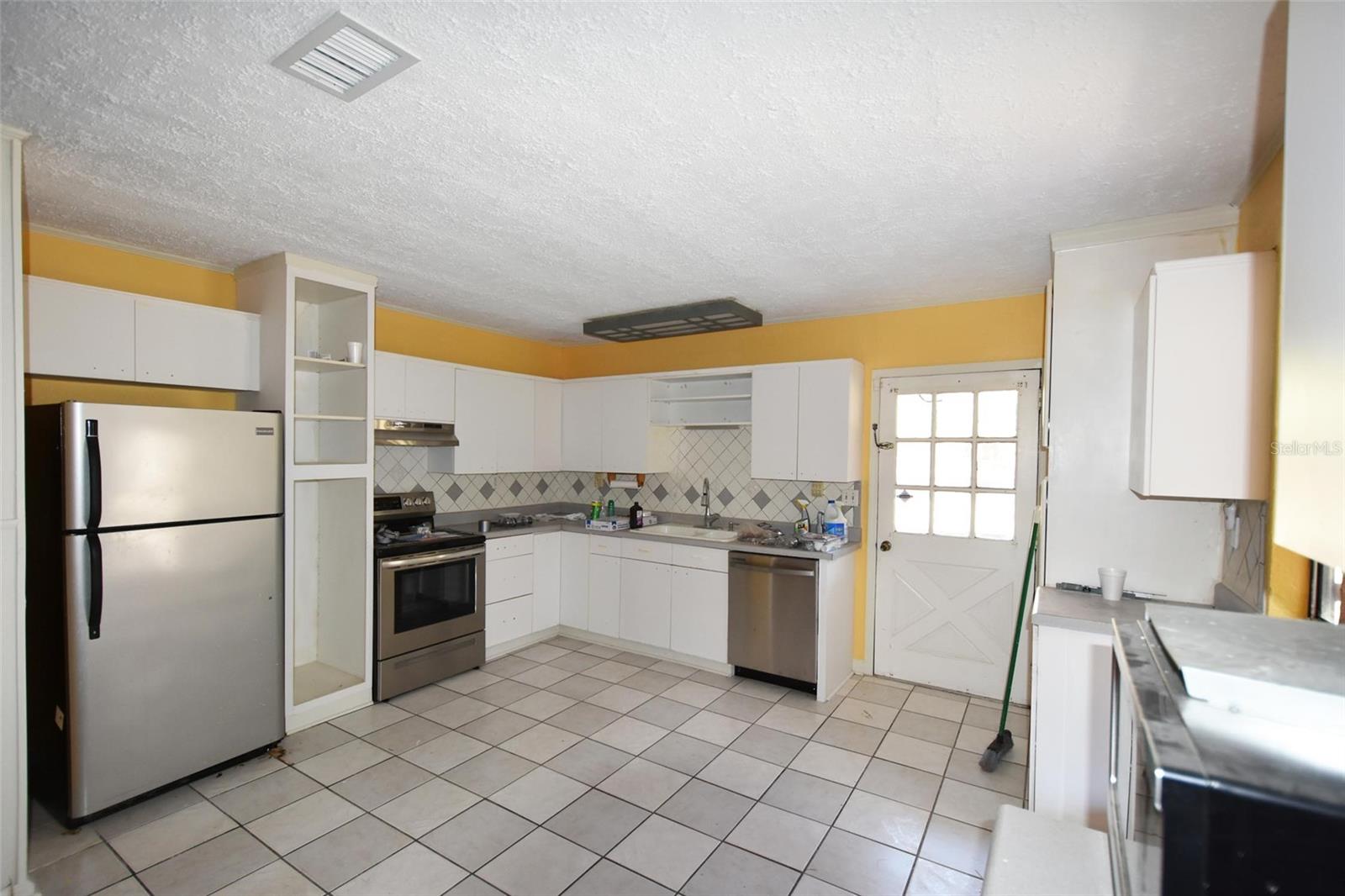 12729 Sw 42nd Way Property Photo 11