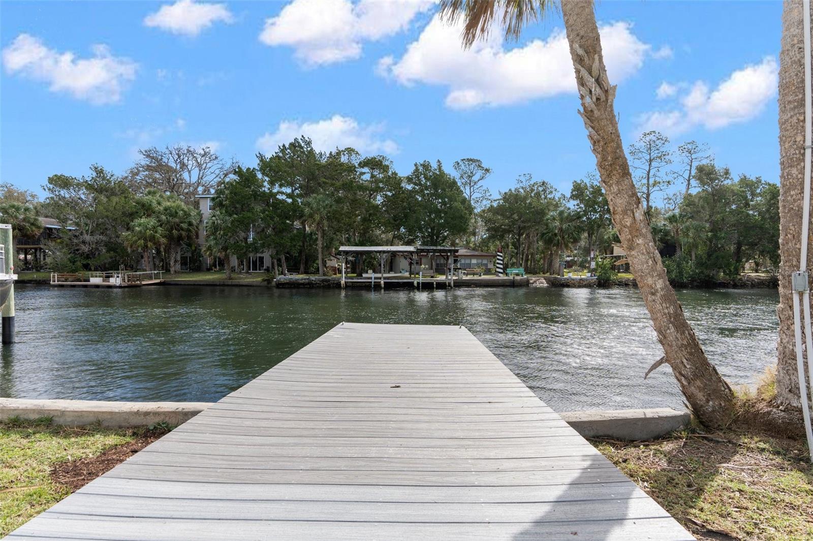 8064 Marys Fish Camp Rd Property Photo 2