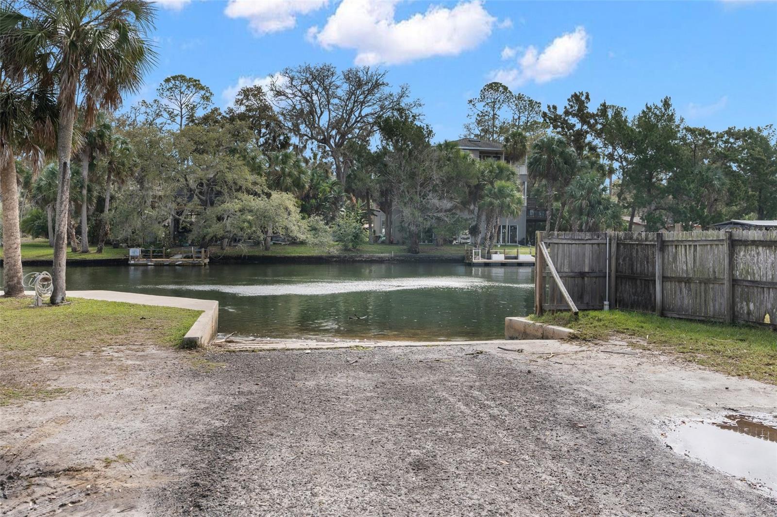 8064 Marys Fish Camp Rd Property Photo 5