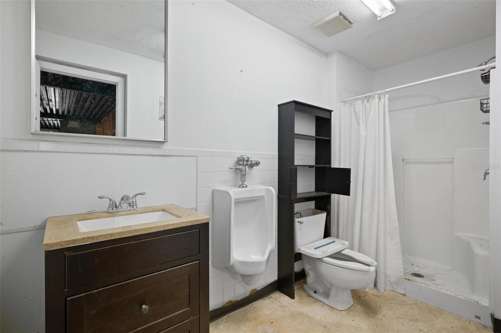 325 E Lemon St Property Photo 15
