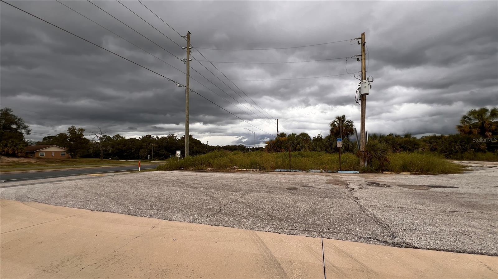 13028 County Line Rd Property Photo 4