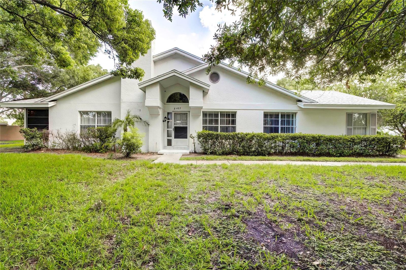 2727 Featherstone Dr #2727 Property Photo 1