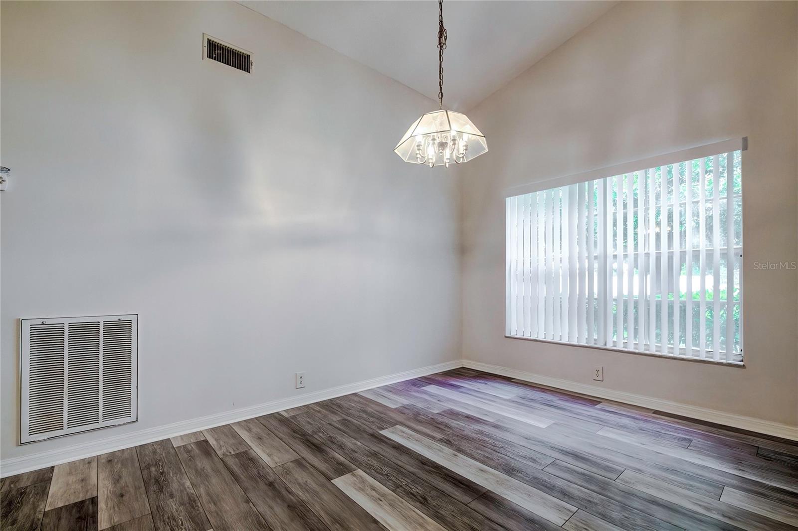 2727 Featherstone Dr #2727 Property Photo 10
