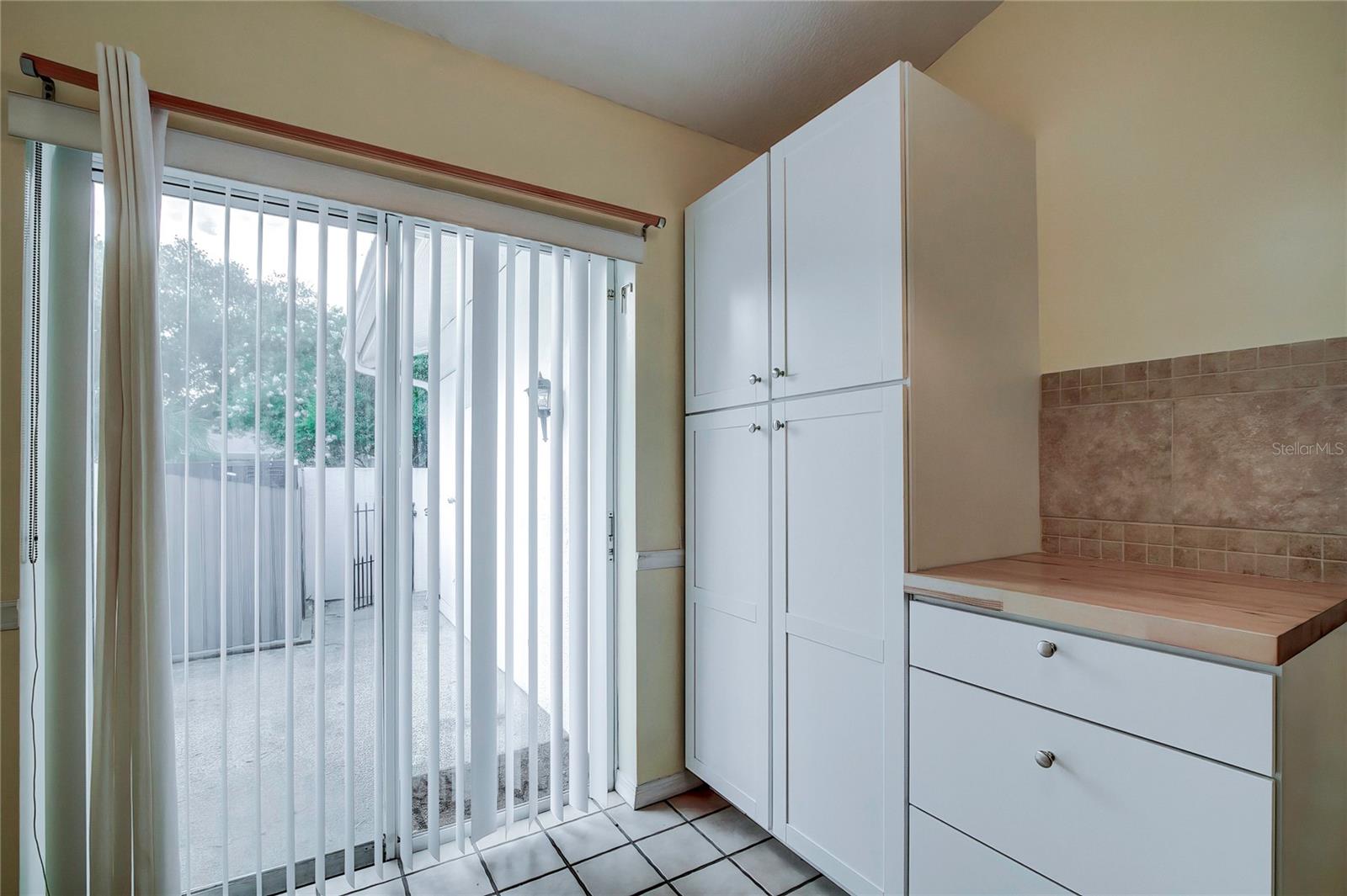 2727 Featherstone Dr #2727 Property Photo 18