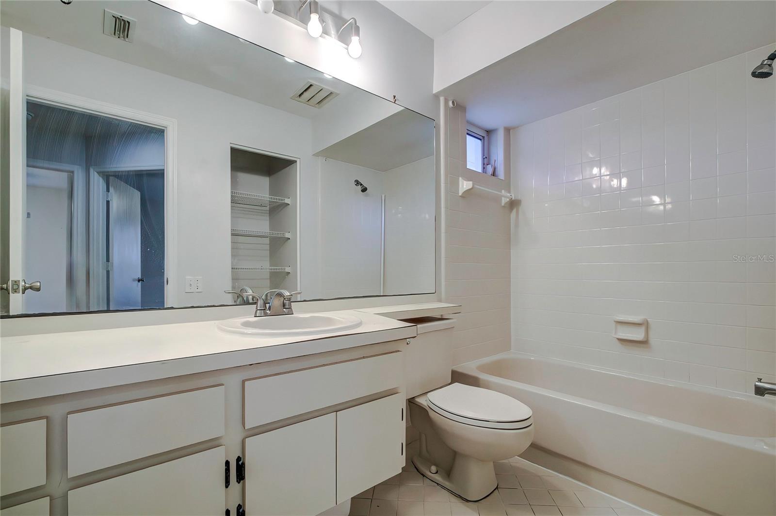 2727 Featherstone Dr #2727 Property Photo 24