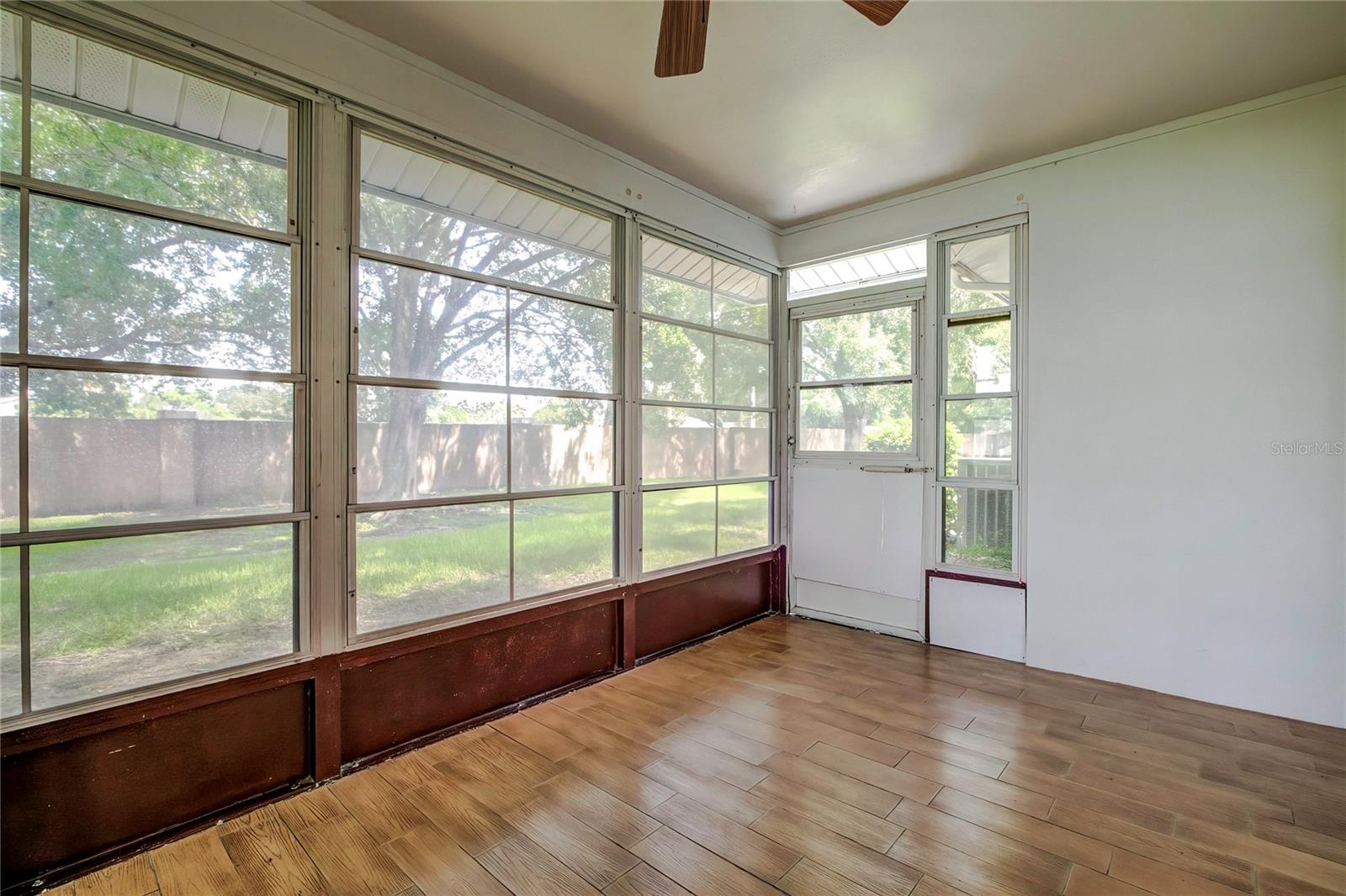 2727 Featherstone Dr #2727 Property Photo 27