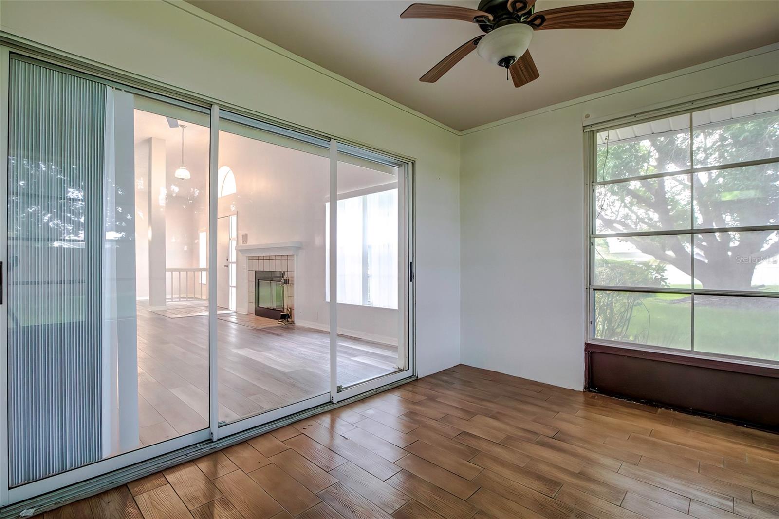 2727 Featherstone Dr #2727 Property Photo 29