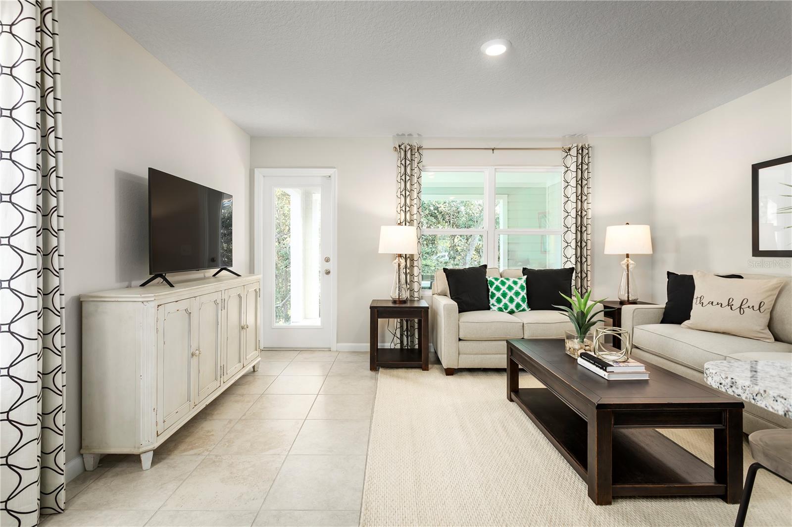 11437 Spectacled Dr Property Photo 10