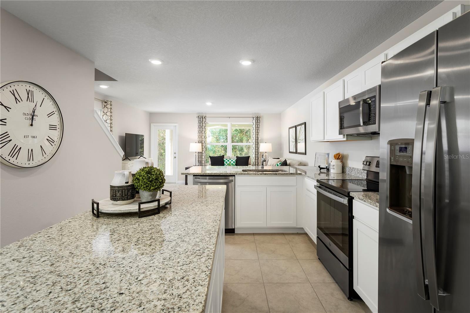 11437 Spectacled Dr Property Photo 13