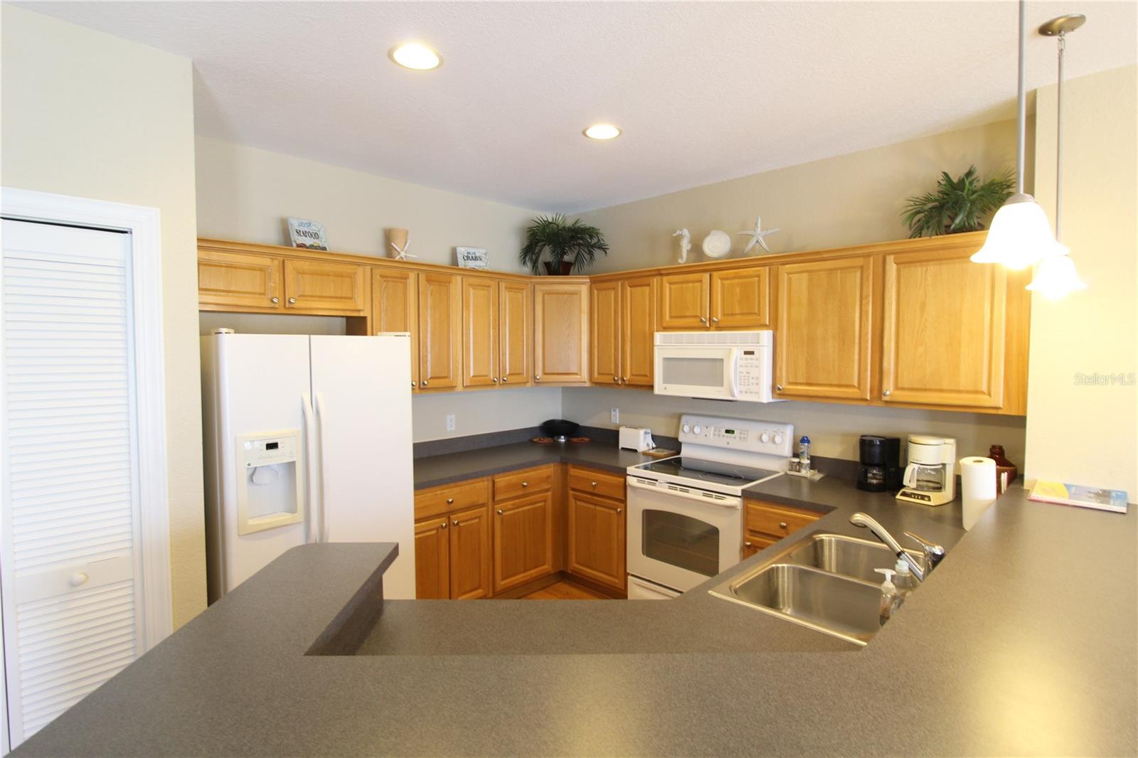 221 3rd Ave E #f-102 Property Photo 12