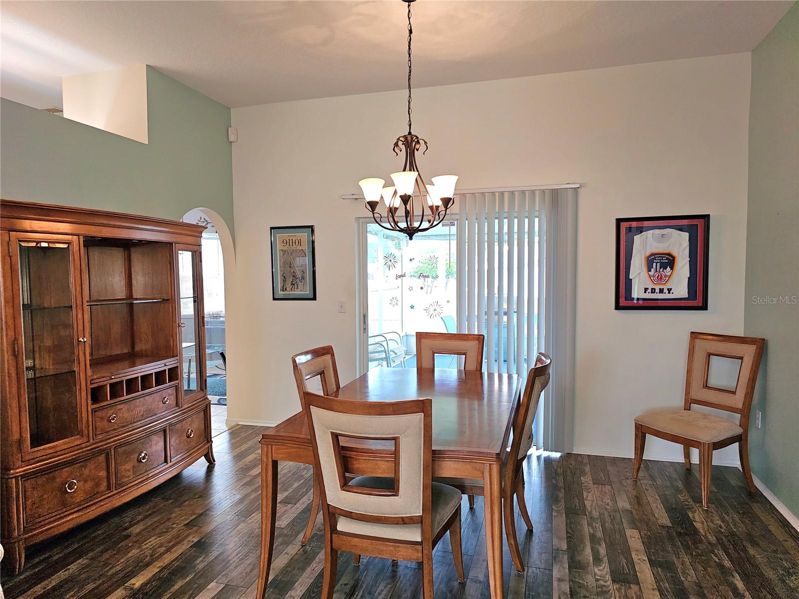 4201 Avanti Cir Property Photo 3