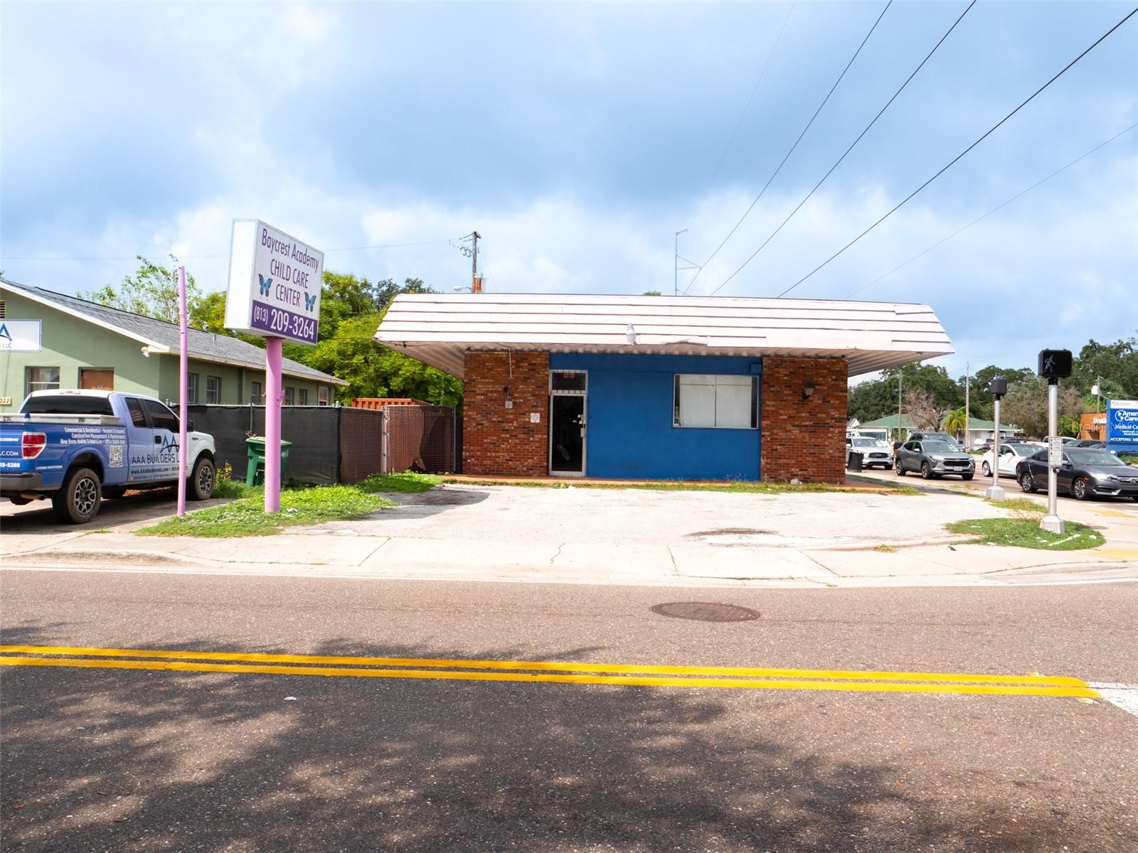 415 E Dr Martin Luther King Jr Blvd Property Photo 1