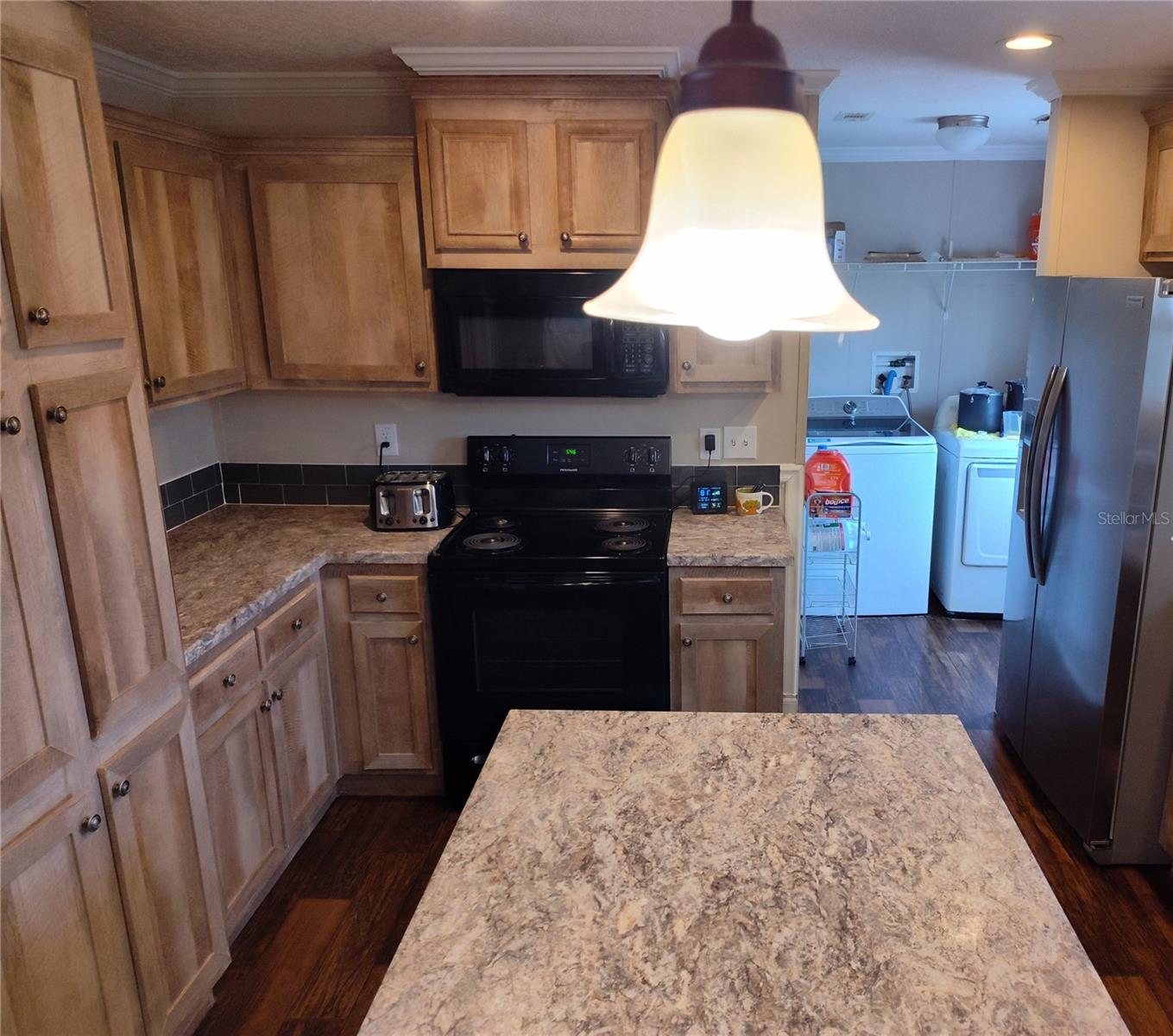 9811 Bud St Property Photo 21