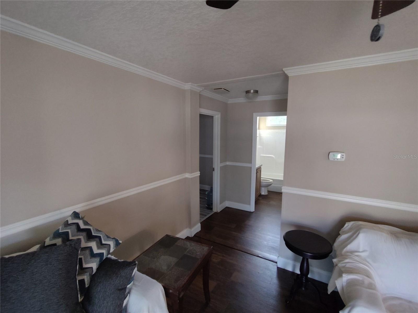 9811 Bud St Property Photo 26