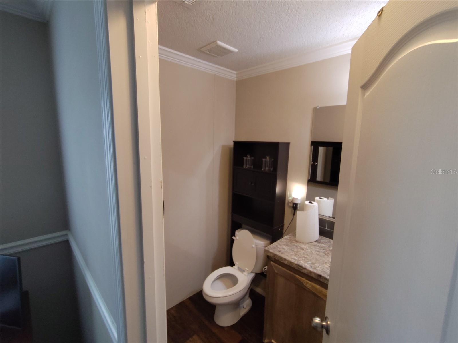 9811 Bud St Property Photo 36