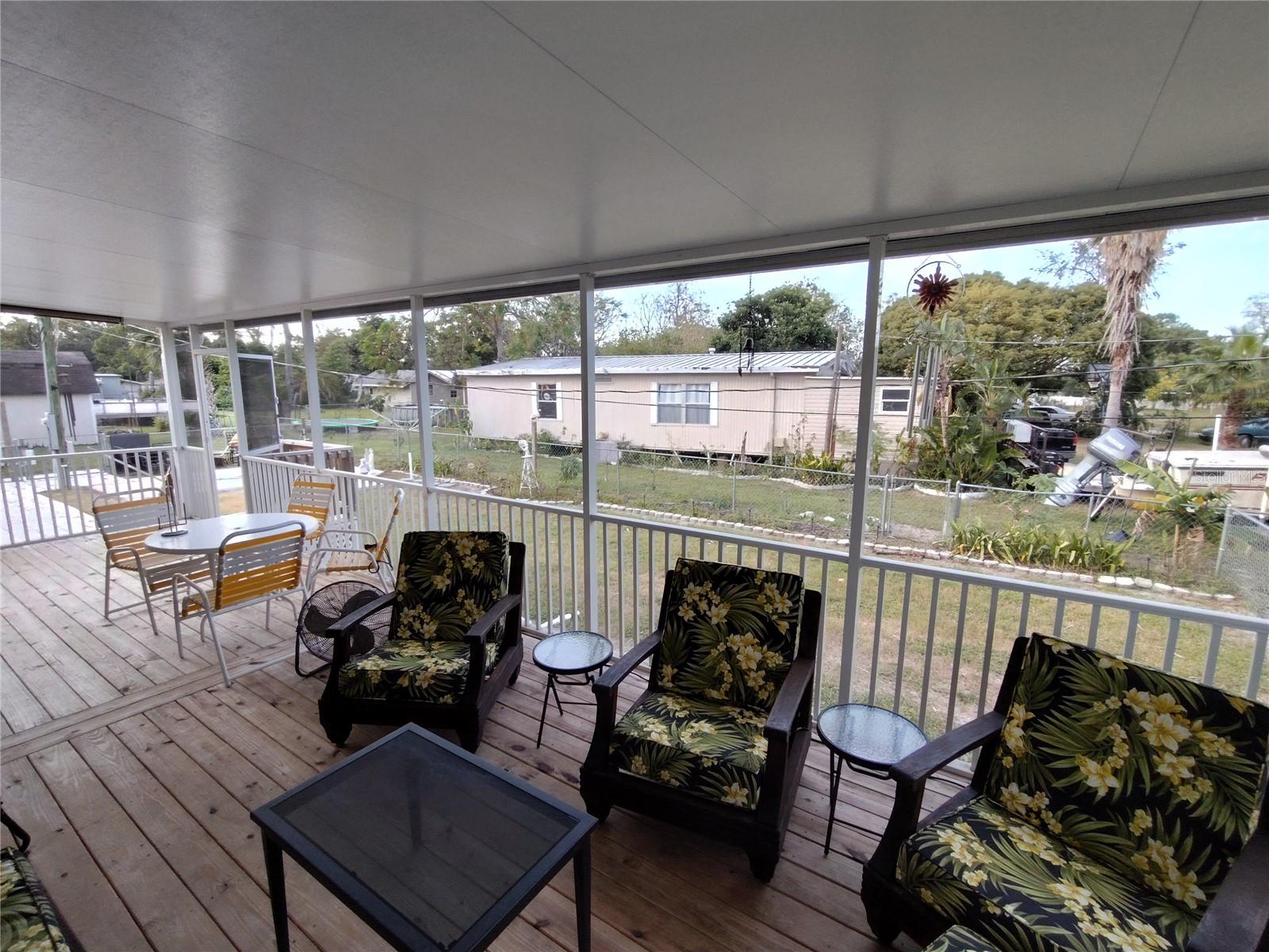 9811 Bud St Property Photo 42