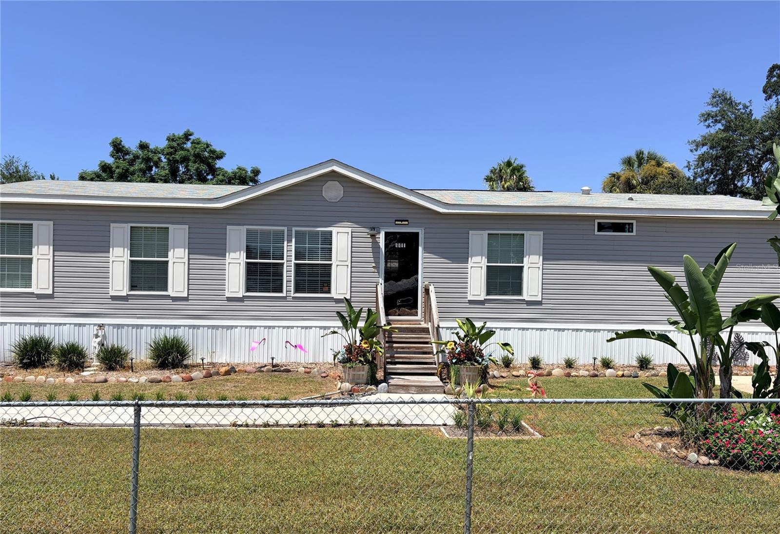 9811 Bud St Property Photo 47