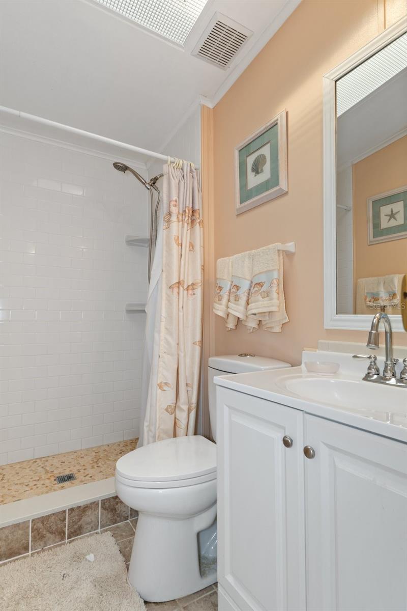 5181 Forest Glenn Dr Property Photo 23