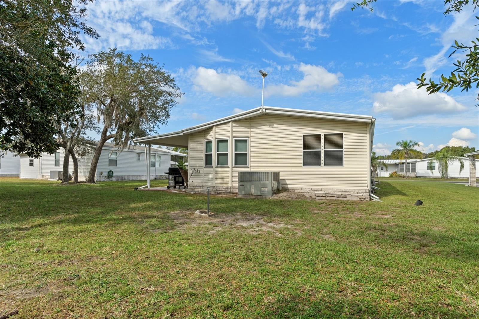5181 Forest Glenn Dr Property Photo 33