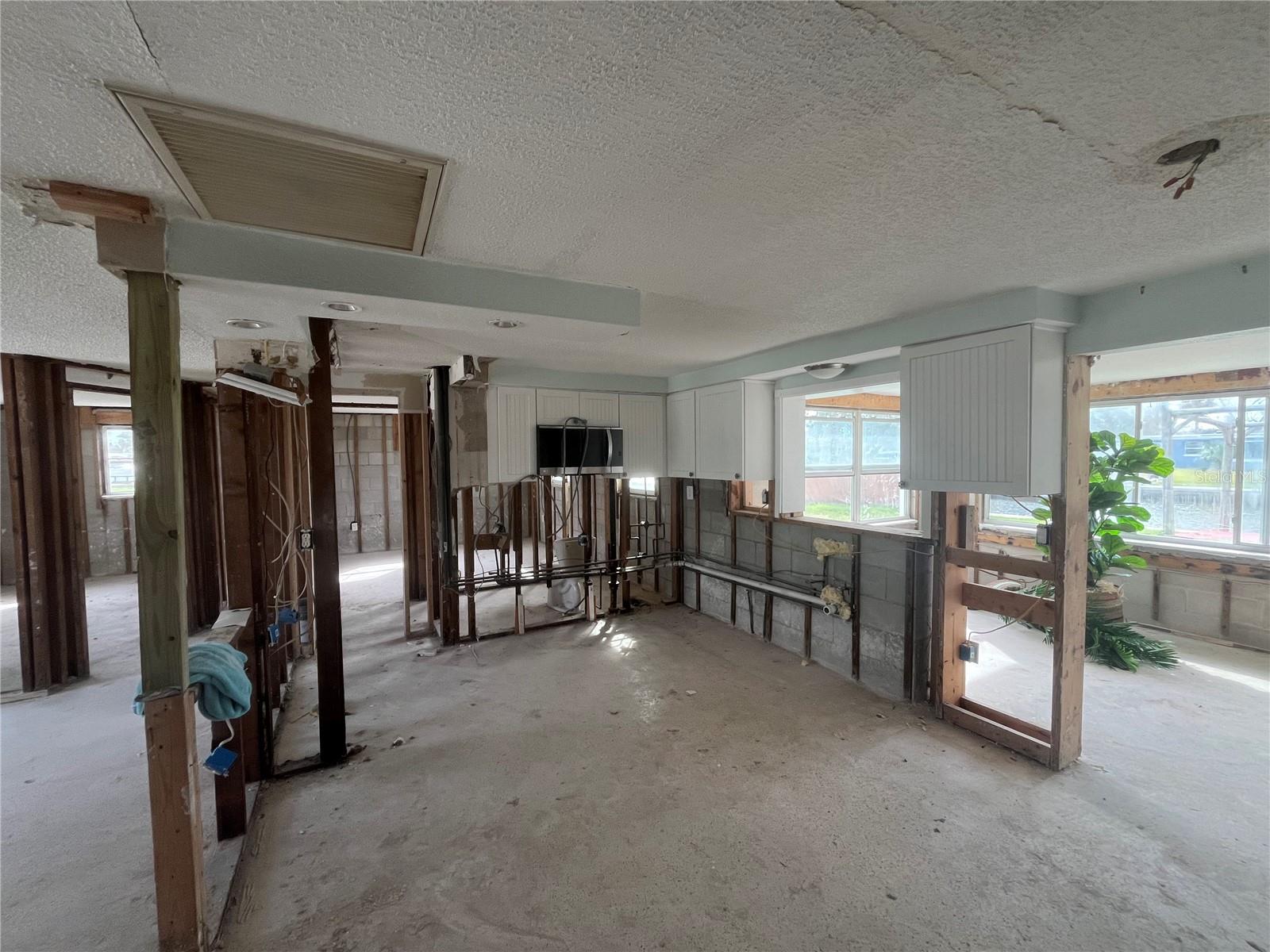 13639 Frances Ave Property Photo 5