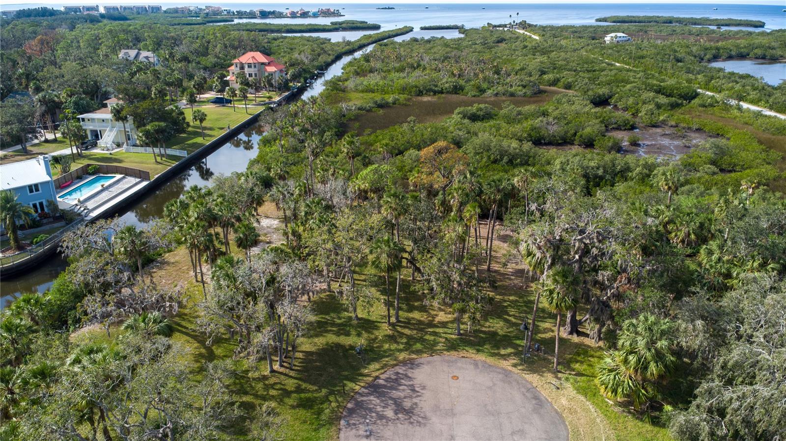 5352 Tropical Woods Ct Property Photo 5