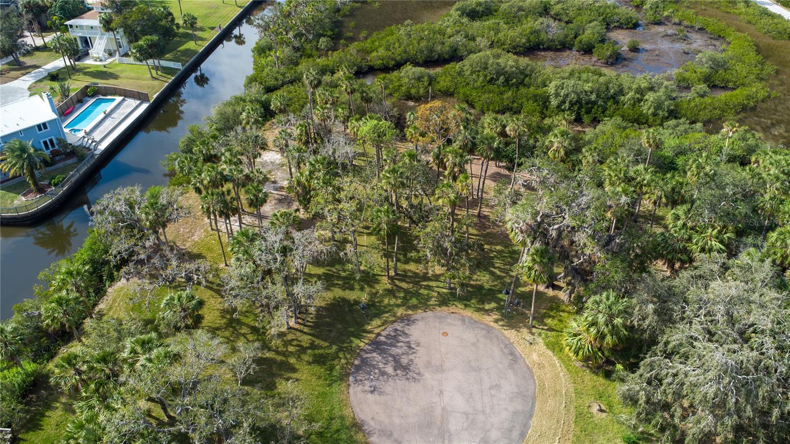 5352 Tropical Woods Ct Property Photo 6